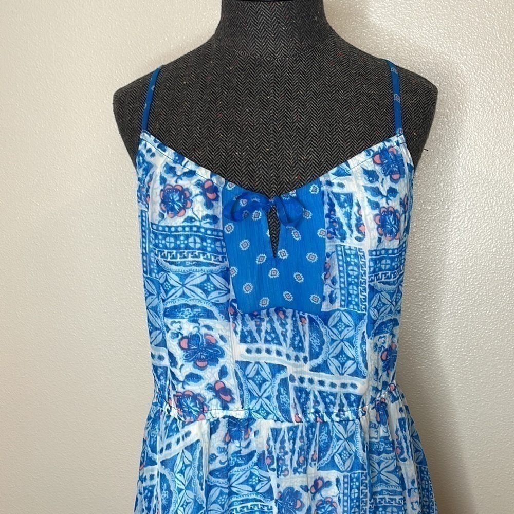 Hollister Blue Patterned Lined Dress Size medium - Picture 4 of 8
